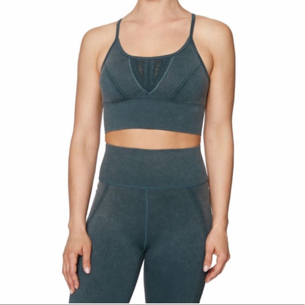 Betsey Johnson - Seamless Sports Bra - Medium